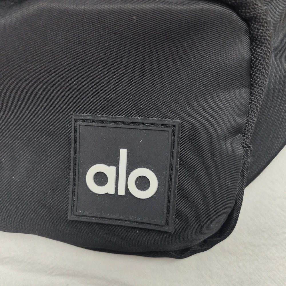 ALO Yoga Explorer Convertible Pack | 3L Nylon Waist Bag